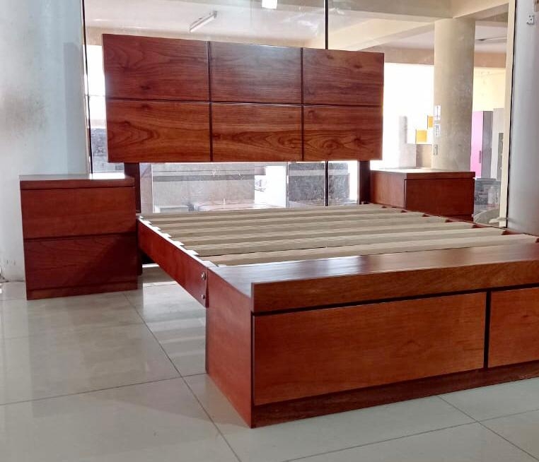 CAMA MADERA TORNILLO MODELO DOMINO