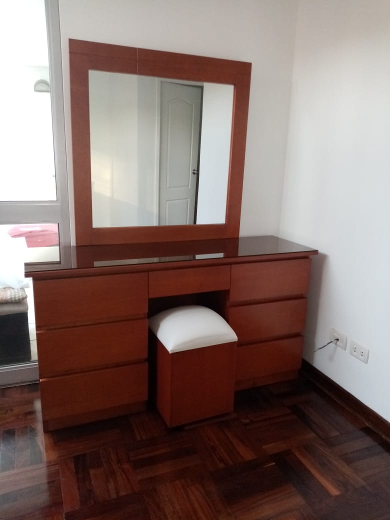 TOCADOR EN MADERA CEDRO