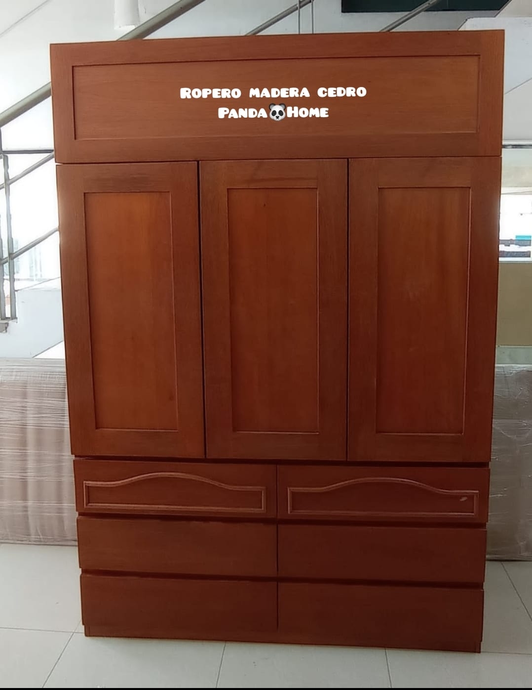 ROPERO CON MALETERO EN MADERA CEDRO