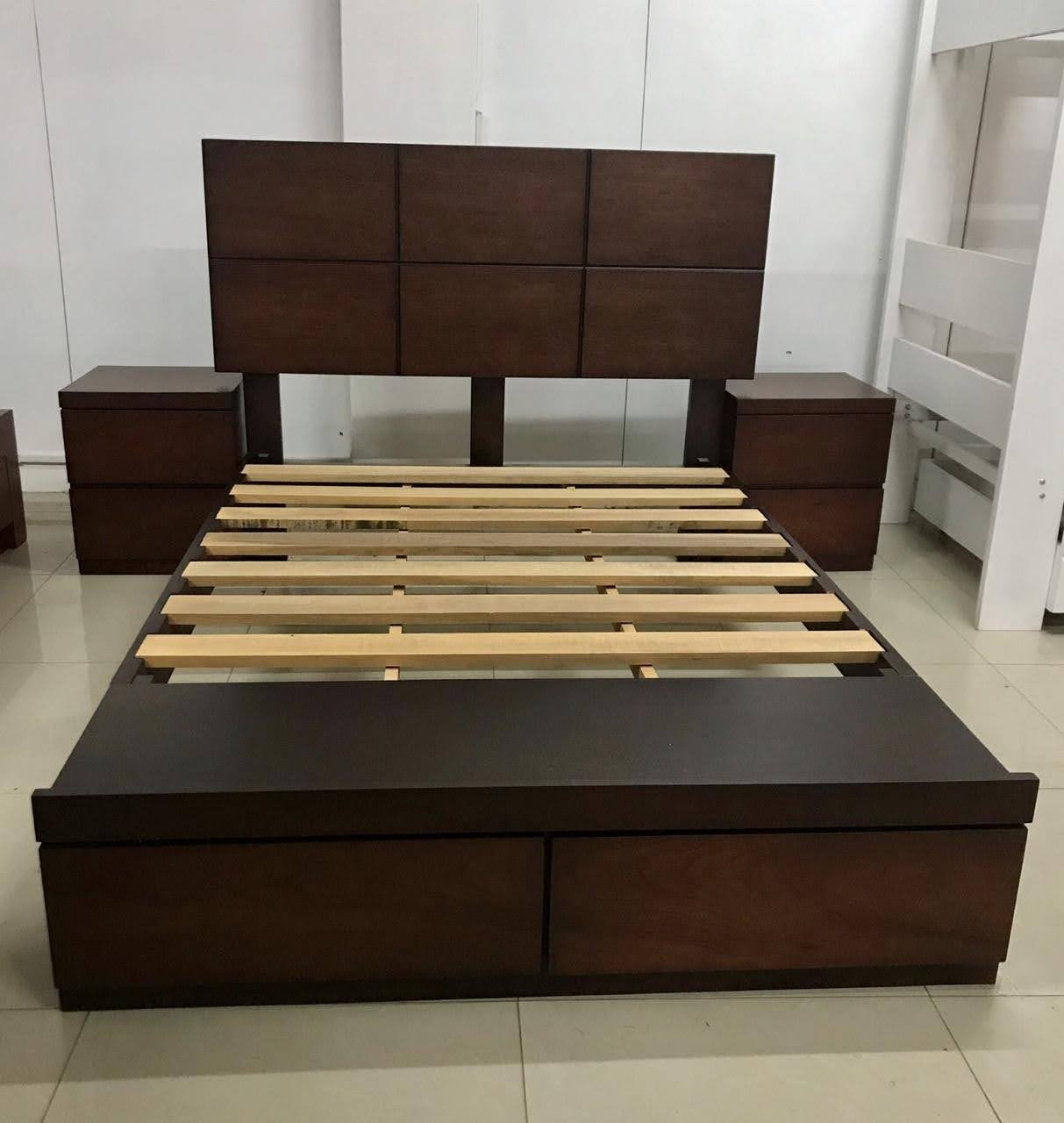 CAMA MADERA TORNILLO MODELO DOMINO NOGAL
