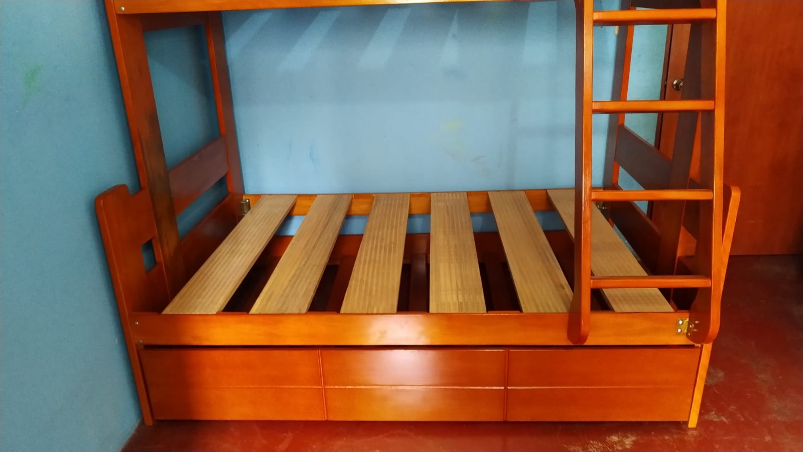 CAMAROTE MIXTO CON AUXILIAR MADERA CEDRO